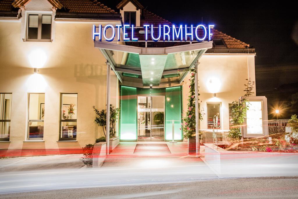 Hotel Turmhof Gumpoldskirchen Bagian luar foto