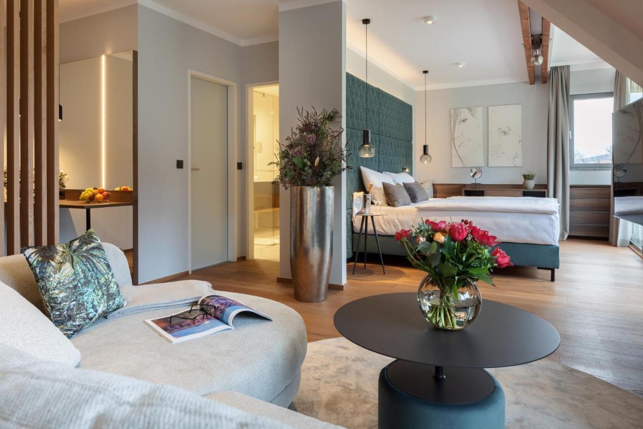 Hotel Turmhof Gumpoldskirchen Bagian luar foto